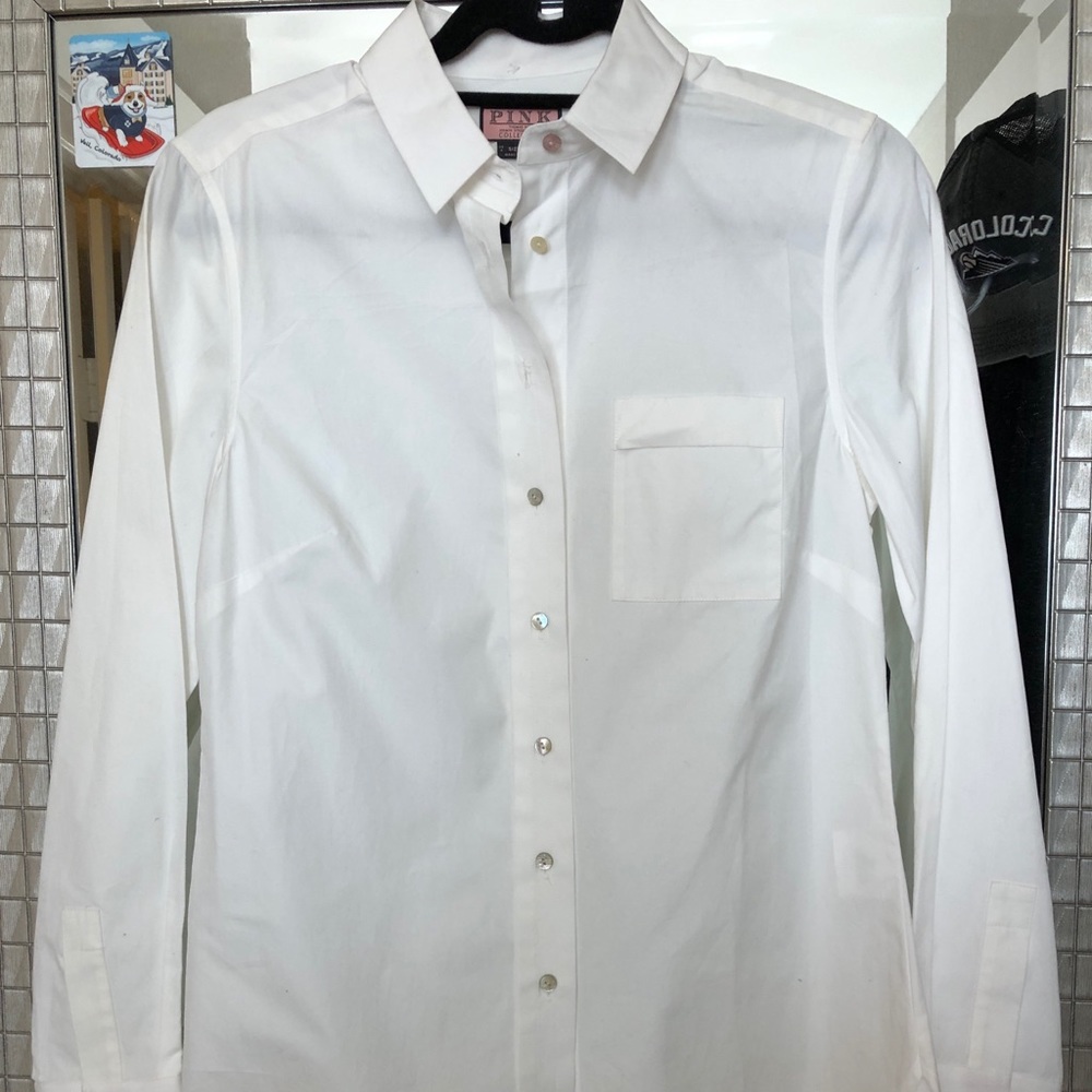 Thomas Pink size 8 women’s button down